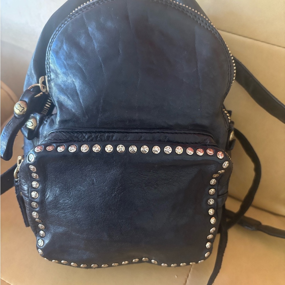 Campomaggi Black Small Backpack with Rivets